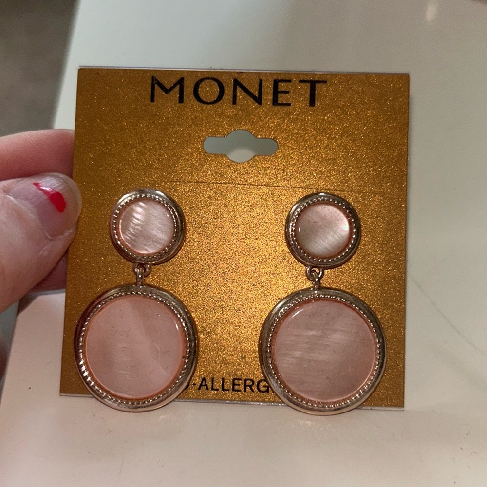 Brand New- Monet Blush Earrings